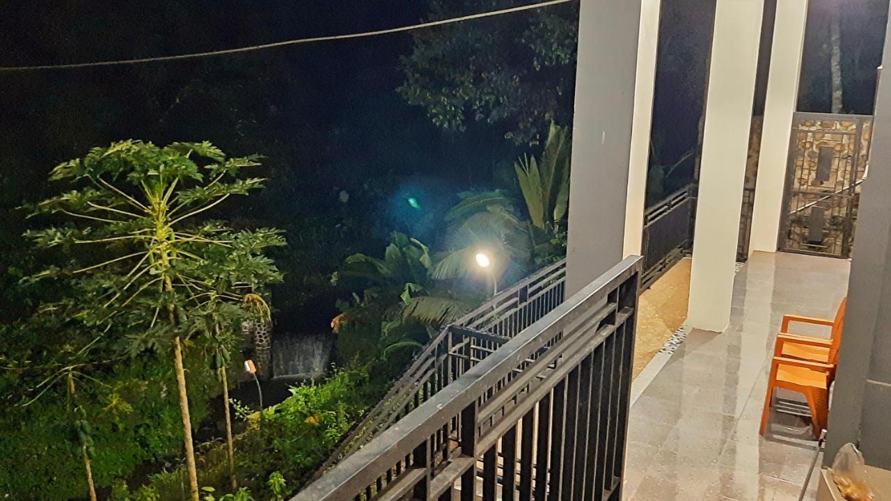 Kelapa Gading Villas Banyuwangi  Eksteriør billede
