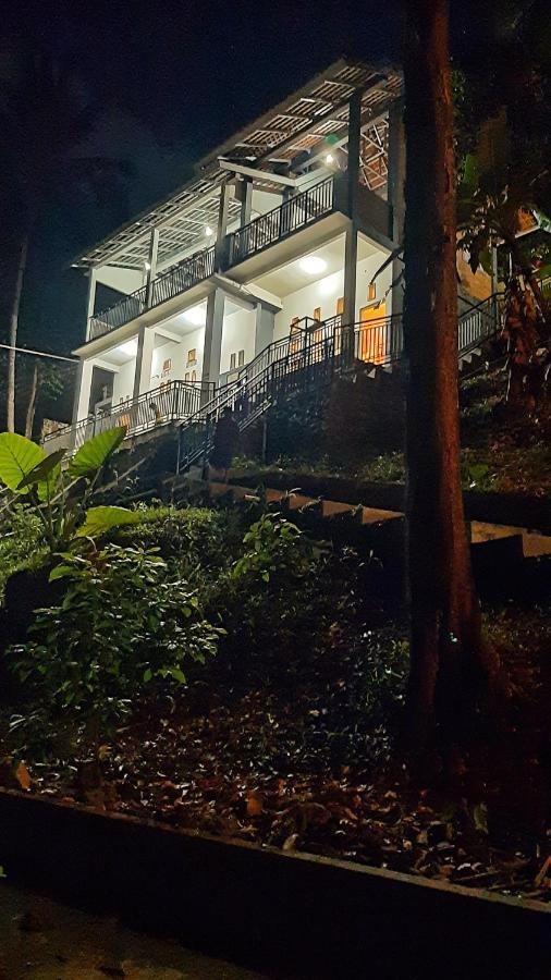 Kelapa Gading Villas Banyuwangi  Eksteriør billede